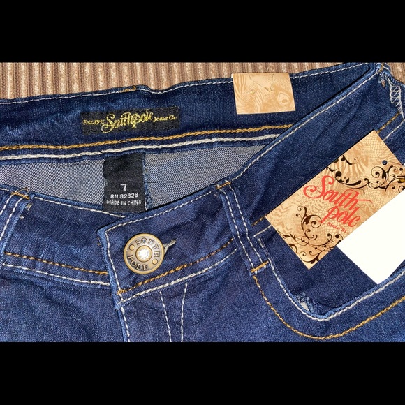 New Southpole Jeans Co. Juniors Stretch Capris - Picture 5 of 6